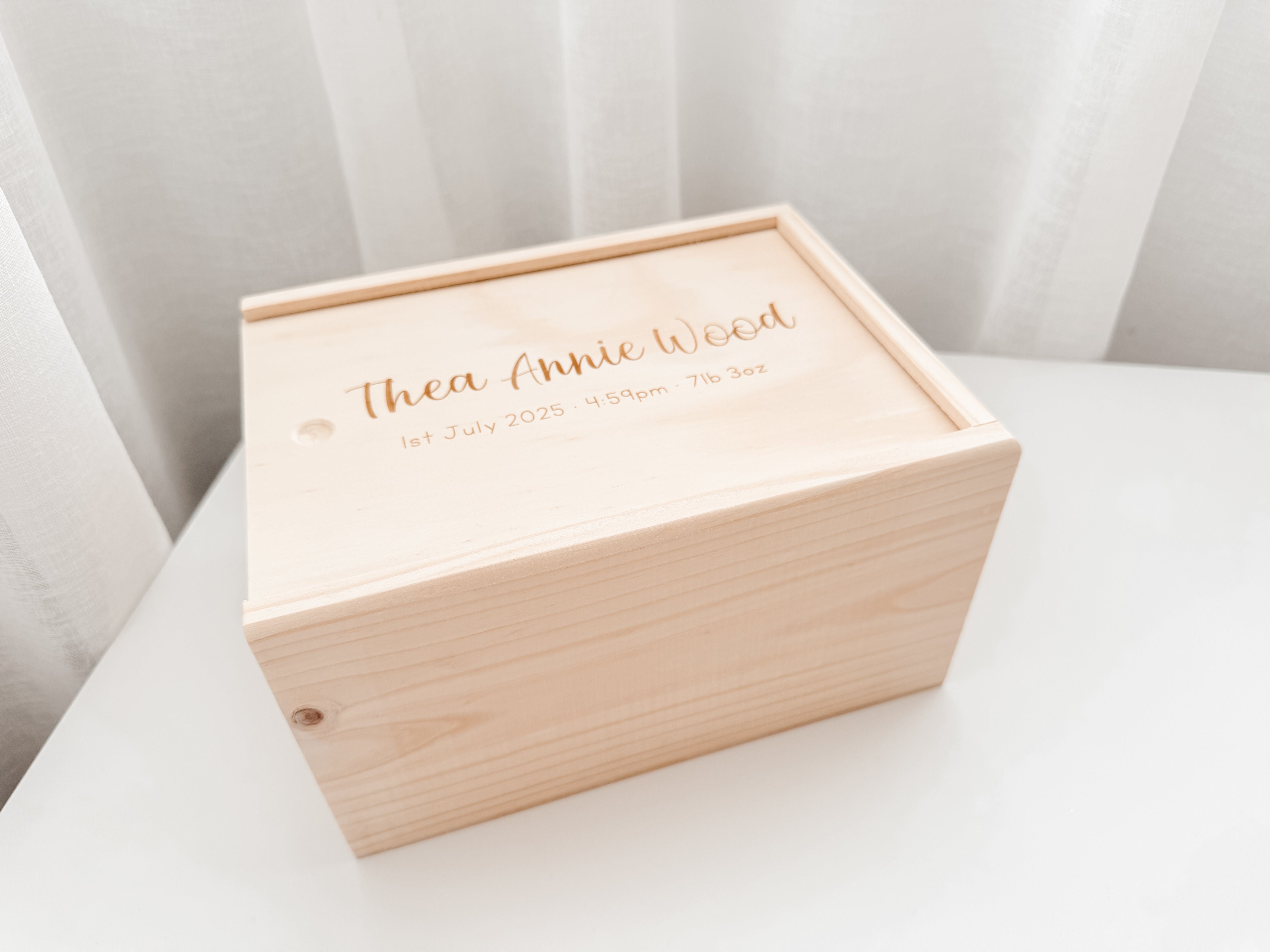 KEEPSAKE BOXES