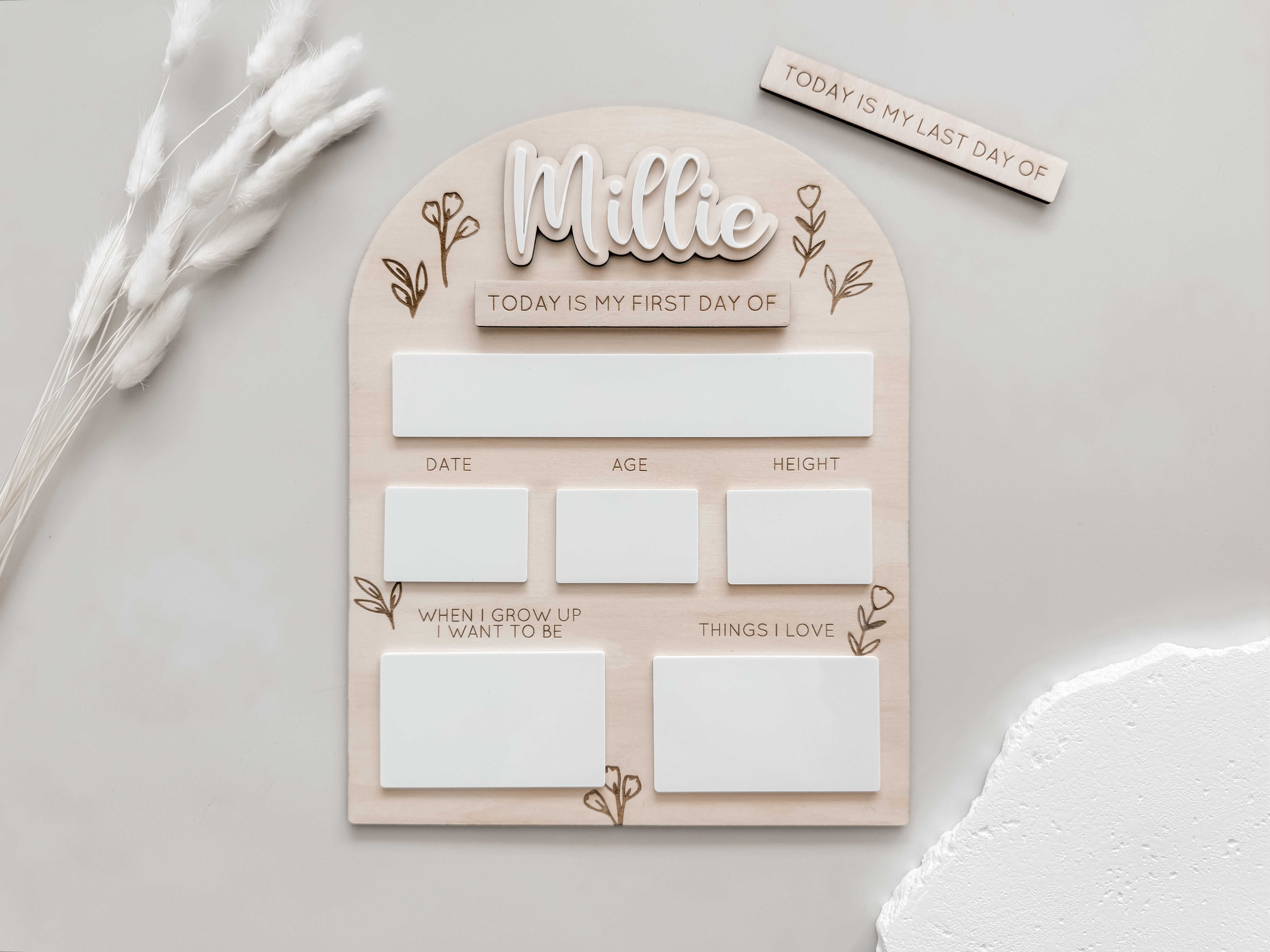 MY FIRST DAY BOARD - FLOWER ARCH
