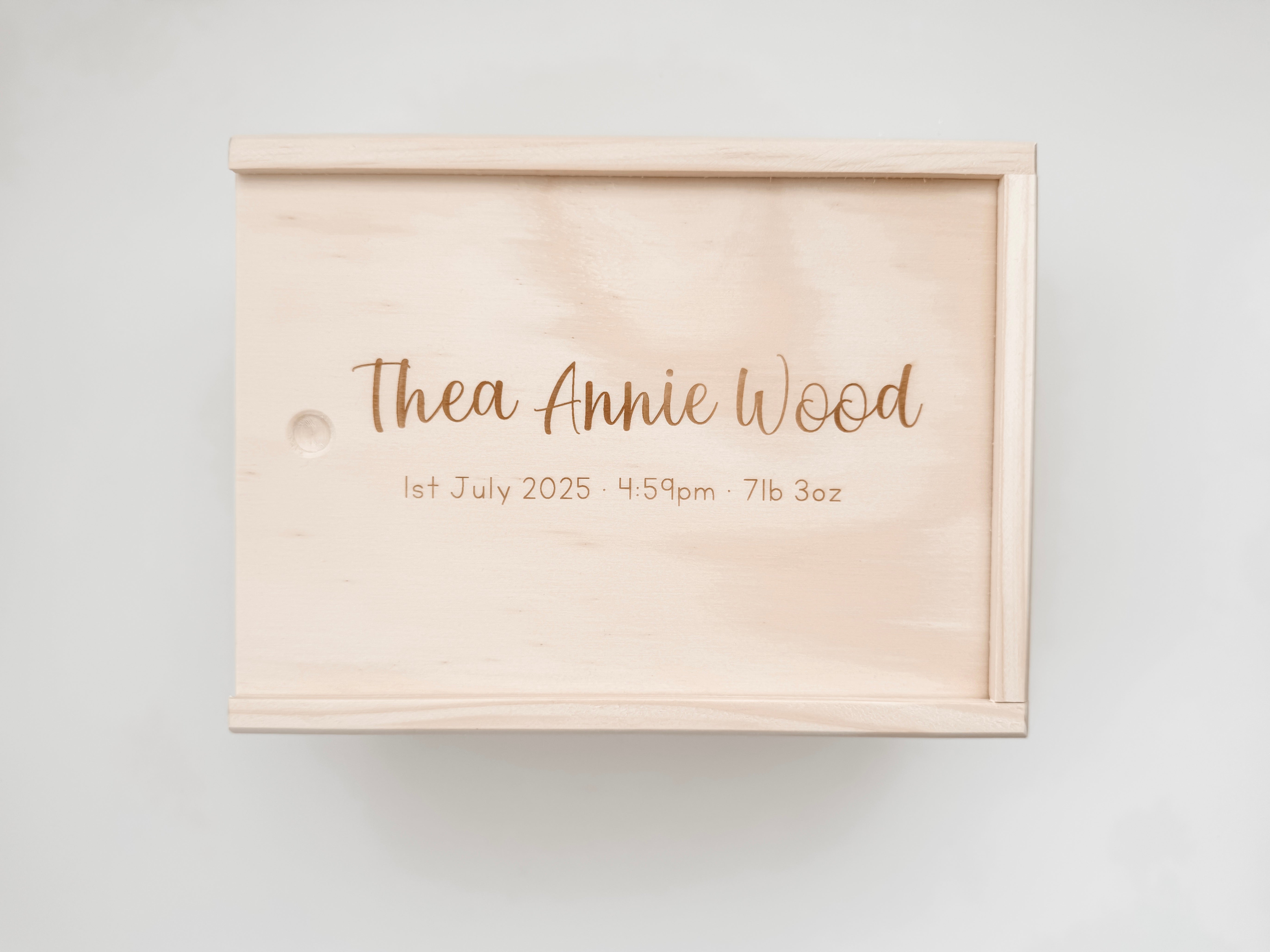 PERSONALISED BABY KEEPSAKE BOX