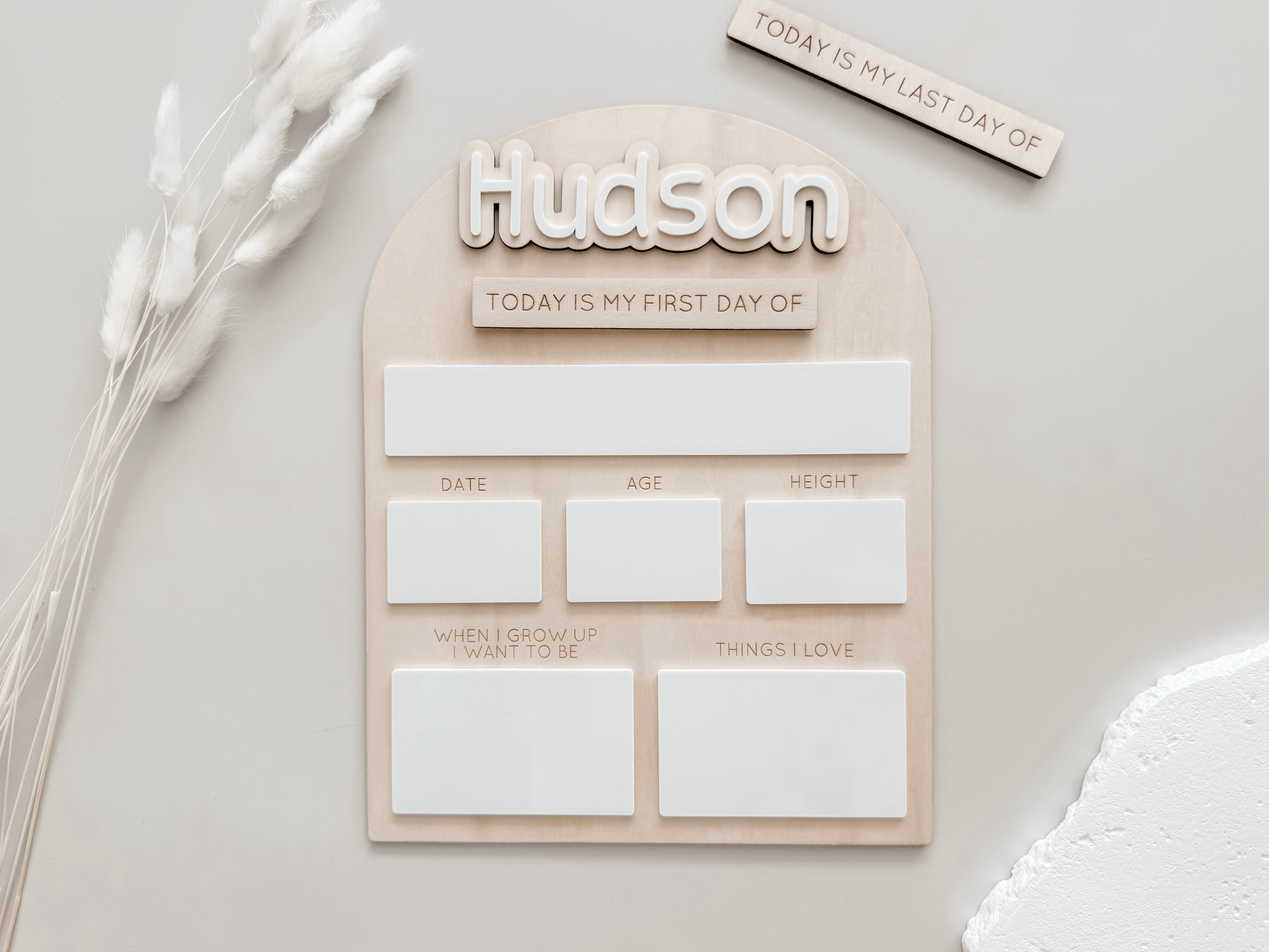 MY FIRST DAY BOARD - PLAIN ARCH